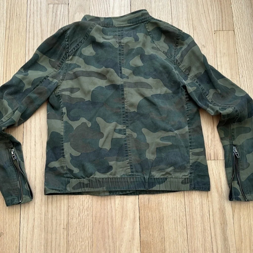 Blank NYC Youth Cropped Camo Jacket L